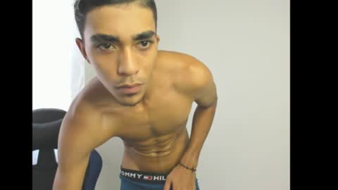 Snapshot of alienbigcock_01 chatting on 07.13.26 My name is Andrs and Im 18 years old. online show from 07.13.26