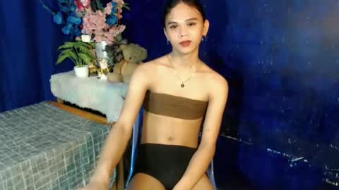 aliexagrey online show from 12.20.25