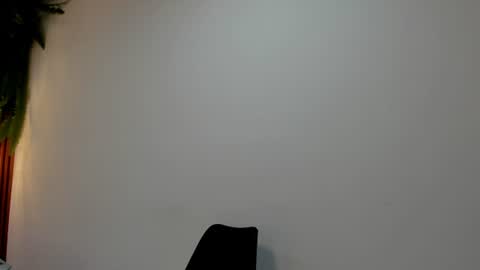 Snapshot of aliice_greco chatting on 06.15.26 Alice online show from 06.15.26