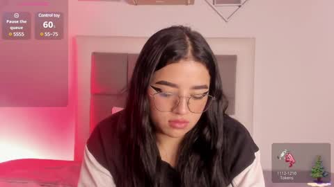 aliice_walker_ online show from 01.17.25