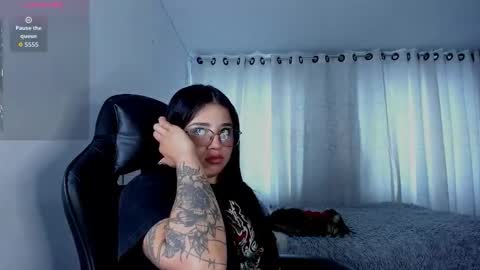 aliice_walker_ online show from 02.23.26