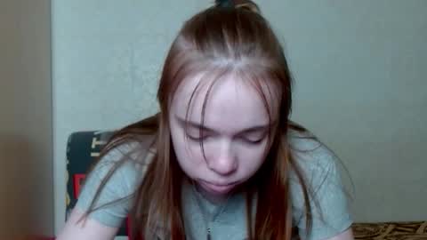 Snapshot of aliiice_stone chatting on 10.30.25 Alice online show from 10.30.25