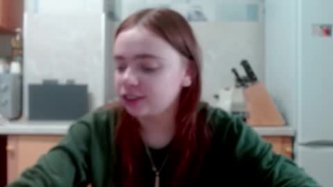 Snapshot of aliiice_stone chatting on 11.06.25 Alice online show from 11.06.25