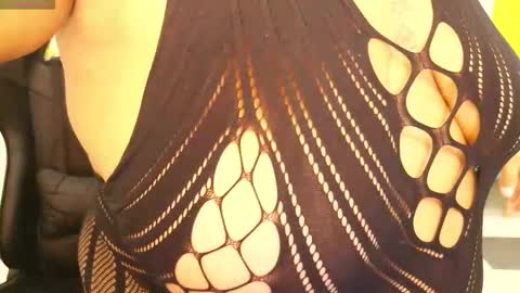 Snapshot of alina09_ chatting on 02.01.26 alina09_ online show from 02.01.26