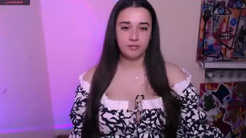 Snapshot of alinaasti_ chatting on 06.23.26 Alina online show from 06.23.26