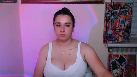 Snapshot of alinaasti_ chatting on 06.30.26 Alina online show from 06.30.26