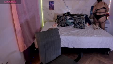 alinabozz1 online show from 01.06.26