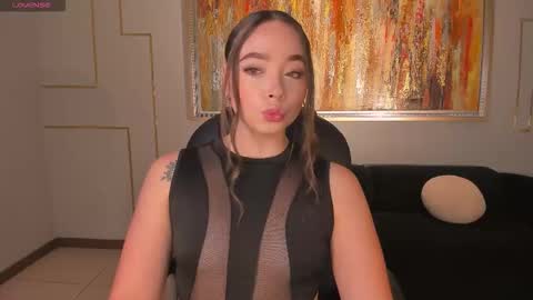 Snapshot of alinakravitz_ chatting on 12.20.25 alinakravitz_ online show from 12.20.25