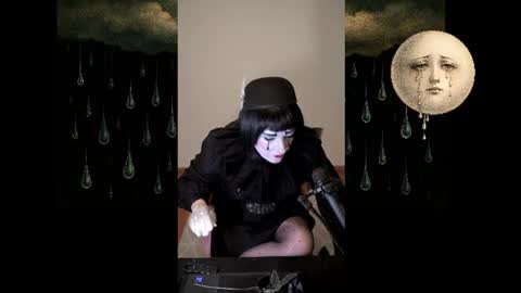 Snapshot of alinawhitegoth chatting on 06.15.26 alinawhitegoth online show from 06.15.26