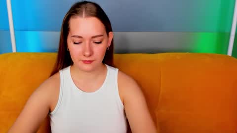 Snapshot of alinawise chatting on 02.04.26 alinawise online show from 02.04.26