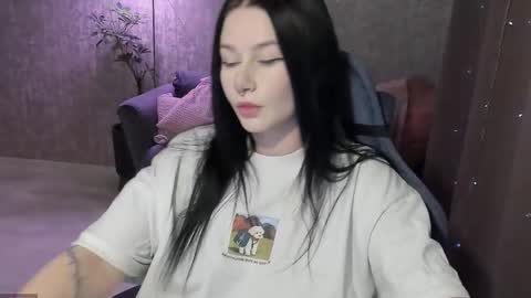 Aline Greeeen online show from 10.23.25