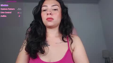 Snapshot of alisa__cain chatting on 09.30.25 Alejandra online show from 09.30.25