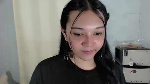 Shanti xhey online show from 12.20.25