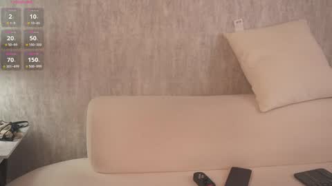 Snapshot of alisa_roldan chatting on 06.02.26 online show from 06.02.26