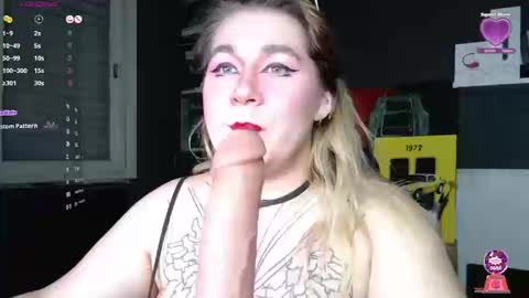 Snapshot of alisa_u chatting on 09.10.25 alisa_u online show from 09.10.25