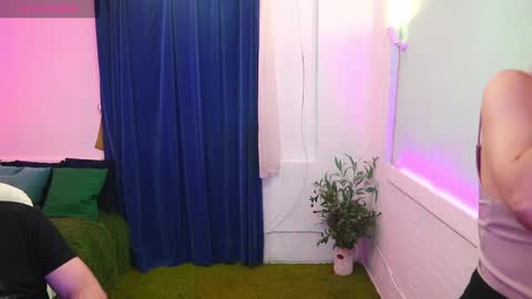 Alisa Aleks online show from 11.21.25