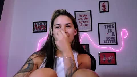 Snapshot of alisarossy chatting on 06.23.26 Alisa online show from 06.23.26
