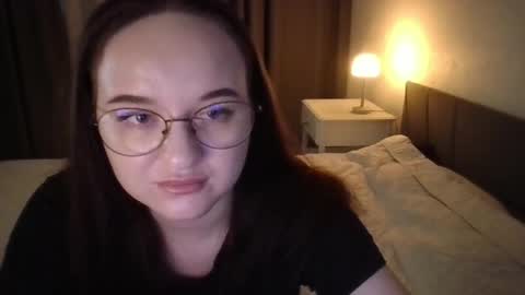 Snapshot of alisasunset chatting on 05.12.26 AlisaSunset online show from 05.12.26