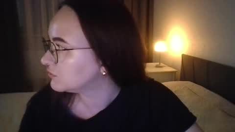 Snapshot of alisasunset chatting on 05.13.26 AlisaSunset online show from 05.13.26