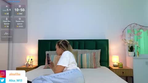 Alisa online show from 09.11.25