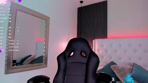 Snapshot of aliscollinss chatting on 06.22.26 alis online show from 06.22.26