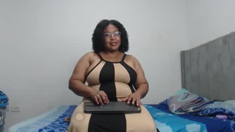 Snapshot of alisha_charm1 chatting on 01.10.26 Alisha charm1 online show from 01.10.26