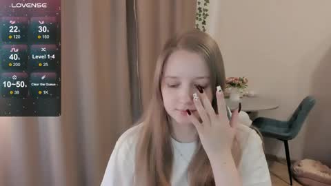 Snapshot of alisha_ley chatting on 04.19.26 Alya online show from 04.19.26