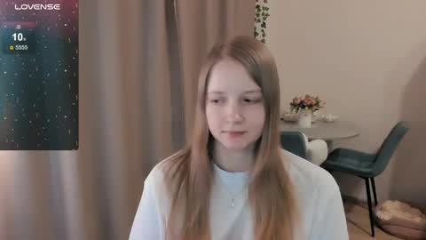 Snapshot of alisha_ley chatting on 04.26.26 Alya online show from 04.26.26