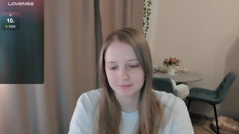 Snapshot of alisha_ley chatting on 05.06.26 Alya online show from 05.06.26
