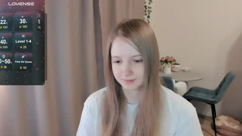 Snapshot of alisha_ley chatting on 05.25.26 Alya online show from 05.25.26