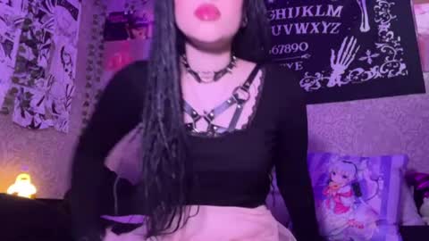 Snapshot of alisha_sky_ chatting on 05.25.26 alisha_sky_ online show from 05.25.26