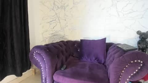 alishaevans_rs online show from 09.23.25