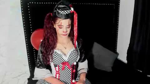 alishaevans_rs online show from 10.19.25