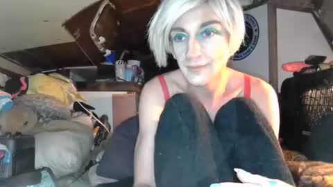 Snapshot of alishaluv chatting on 01.13.25 Alisha online show from 01.13.25