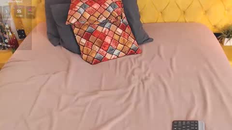 Snapshot of alishaweir chatting on 12.03.25 Luna online show from 12.03.25