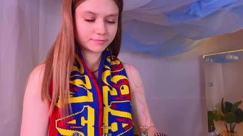 Alisia online show from 12.15.24