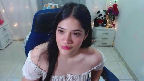 Snapshot of alison_girl22 chatting on 03.06.25 Alison online show from 03.06.25