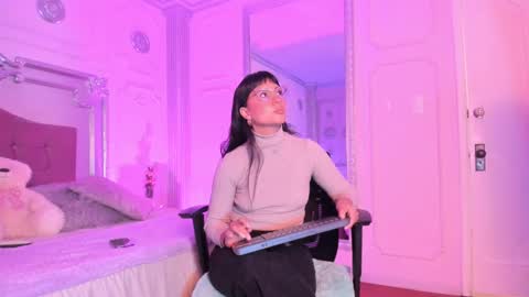 Alison Fishert online show from 02.25.25