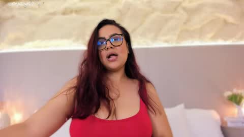 Snapshot of alisonroos chatting on 04.14.26 Alison online show from 04.14.26