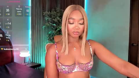 Alison Moon  online show from 11.22.25