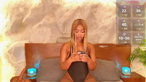 Snapshot of alisoon_moon chatting on 02.07.26 Alison Moon online show from 02.07.26