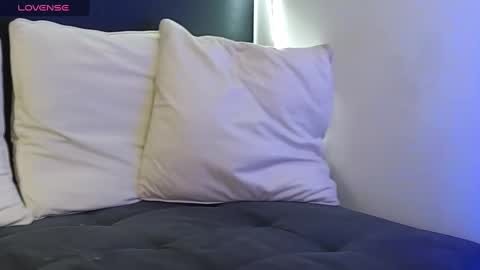 Snapshot of alissa4_ chatting on 01.06.25 ALISSA online show from 01.06.25