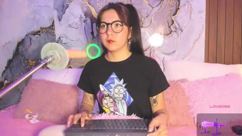 Mia online show from 03.29.26