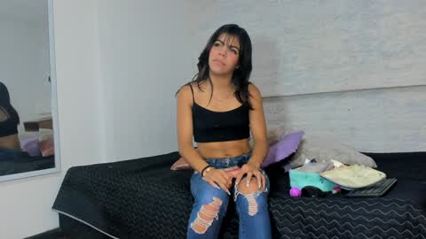 alissadoll_ online show from 12.20.24