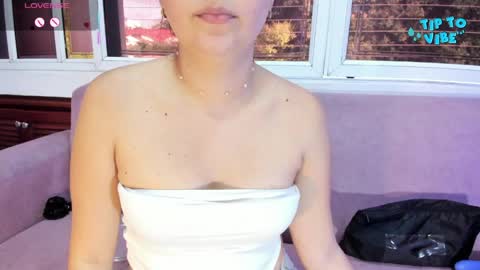Snapshot of alissajoness chatting on 05.20.26 Alissa online show from 05.20.26