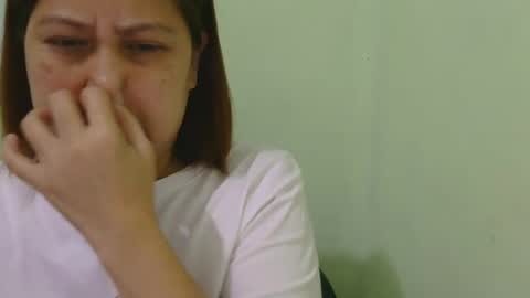 alissalove18 online show from 01.30.25