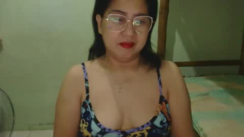 Snapshot of alissalove18 chatting on 04.17.26 alissalove18 online show from 04.17.26