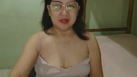 Snapshot of alissalove18 chatting on 04.25.26 alissalove18 online show from 04.25.26