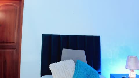 AlissaNix online show from 12.29.24