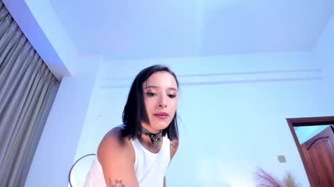 AlissaNix online show from 02.04.25